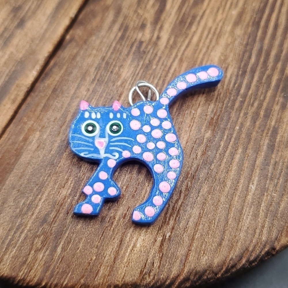 Folksy‎ spackled spotted cat pendant
